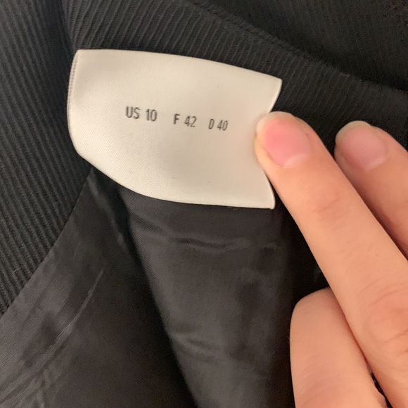 Beautiful Akris black skirt - Picture 5 of 5